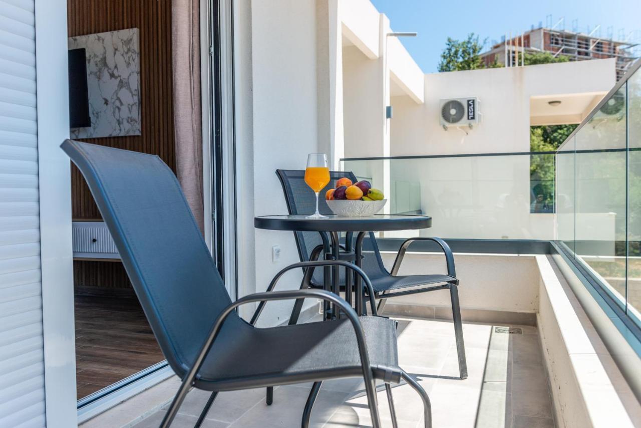 Twins Apartments Улцинь Экстерьер фото